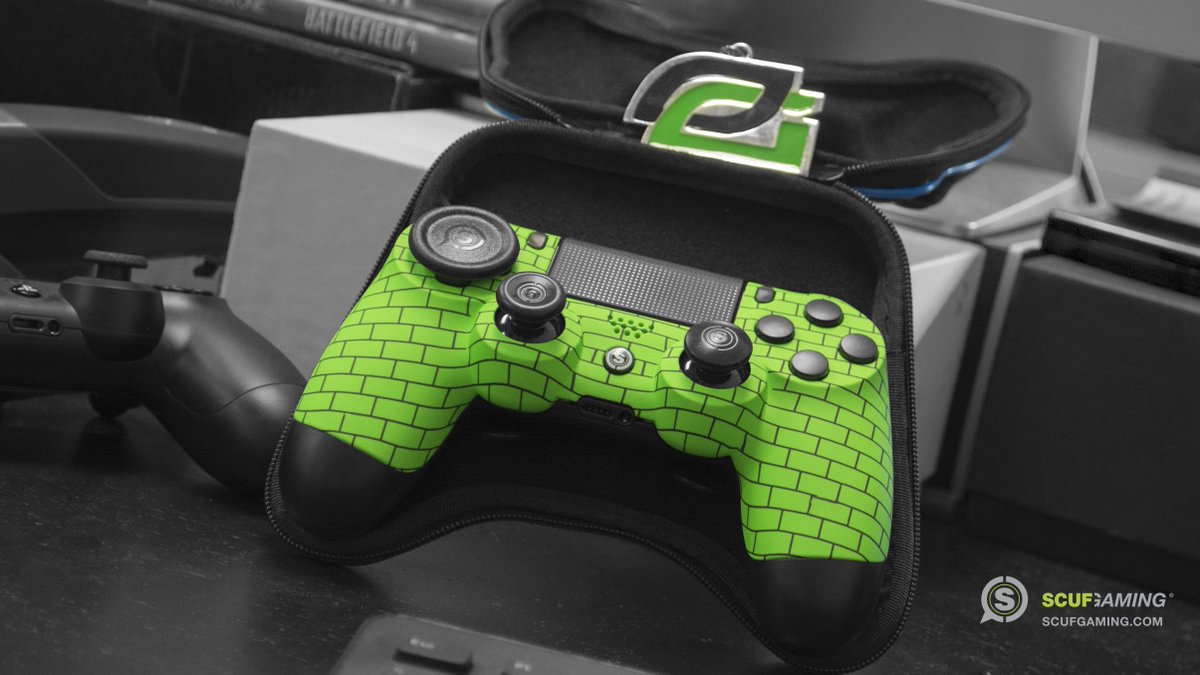 ScufGaming's tweet photo. Become part of the @OpTicGaming legend with the #GreenWall SCUF 4PS http://t.co/UnfbFQstvy http://t.co/udymPez34k