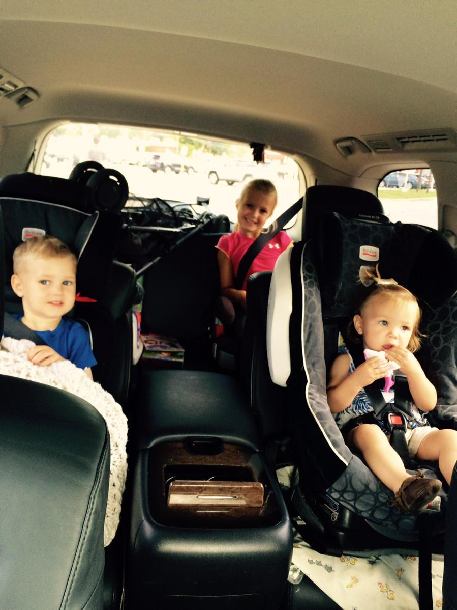 MKassian's tweet photo. The goof troop 2.0 #cousins http://t.co/nDjsLMgjUz