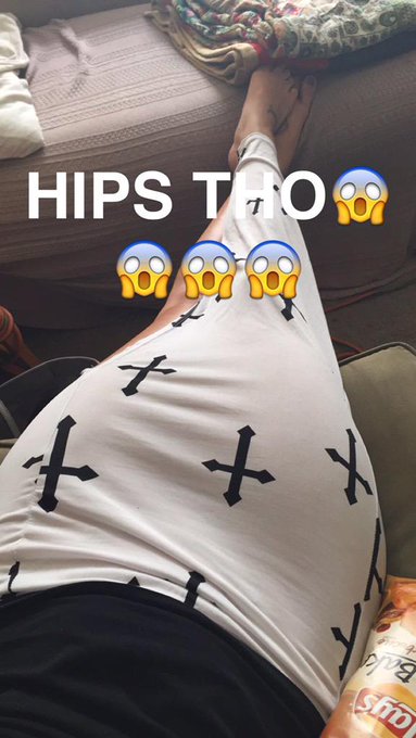 My hips, my hips my hips my hips 🎶🎶🎵🎶🎵🎵 #callienicole http://t.co/on7Y11dZVc<a href="/tag/callienicole"class="tags">#callienicole</a>