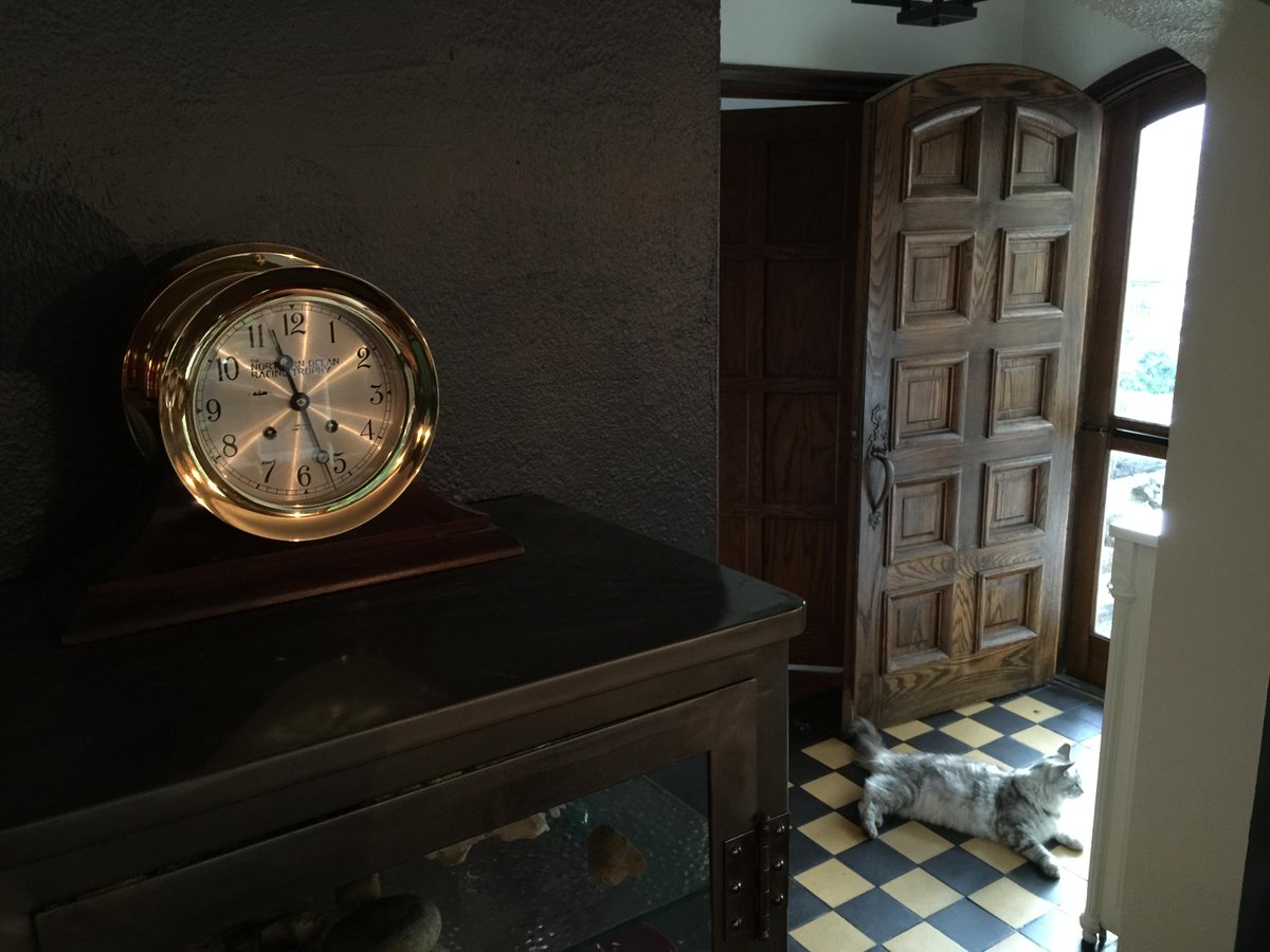 Love <a href="/chelseaclock/">Chelsea Clock</a> who provided trophy for <a href="/NORT/">Brian Norton</a>. See how last year's winner is enjoying it...and cat too!