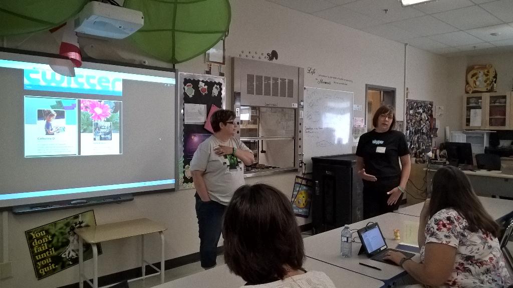 marilynsteier's tweet photo. Connecting Classrooms and Flattening Walls with Kelli and Cathy. #edTNT #MicrosoftEduCA http://t.co/fqb6ShcC4x