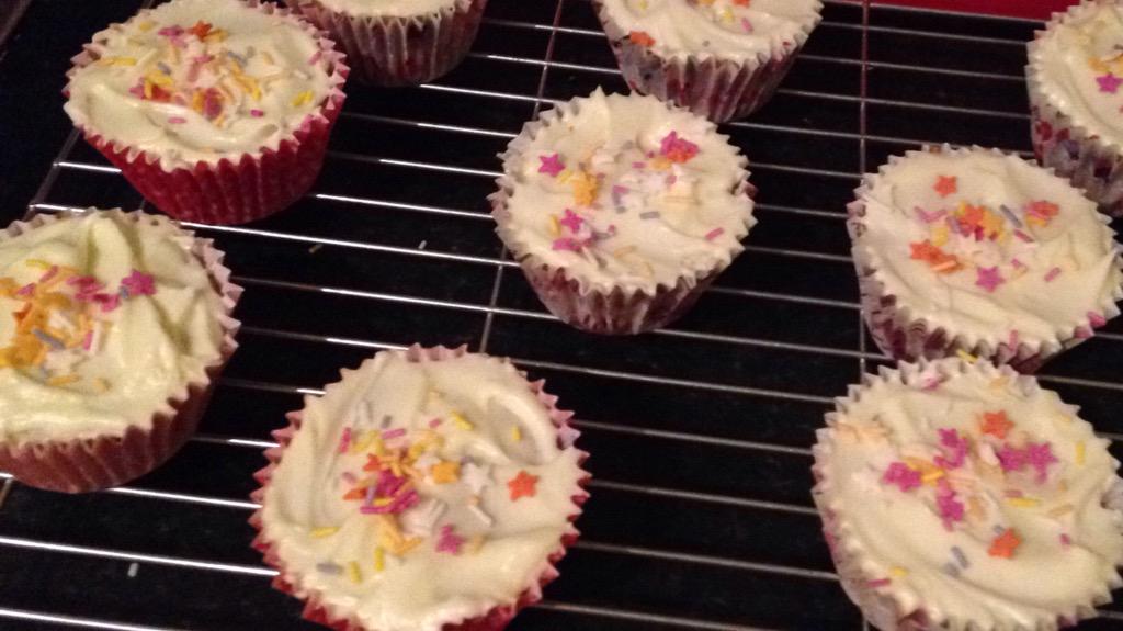 MerryKerry46's tweet photo. Eating cake for @CCUK_Tweets tomorrow with @DoddGroup 🍰 hope these taste ok! http://t.co/wtREYsUHhp
