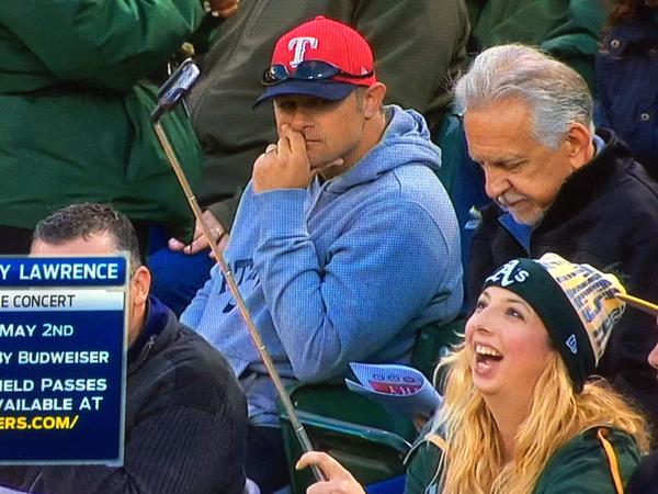 digitaltreasure's tweet image. The 5 rules of Selfie Stick Etiquette | bit.ly/1J8BFw6