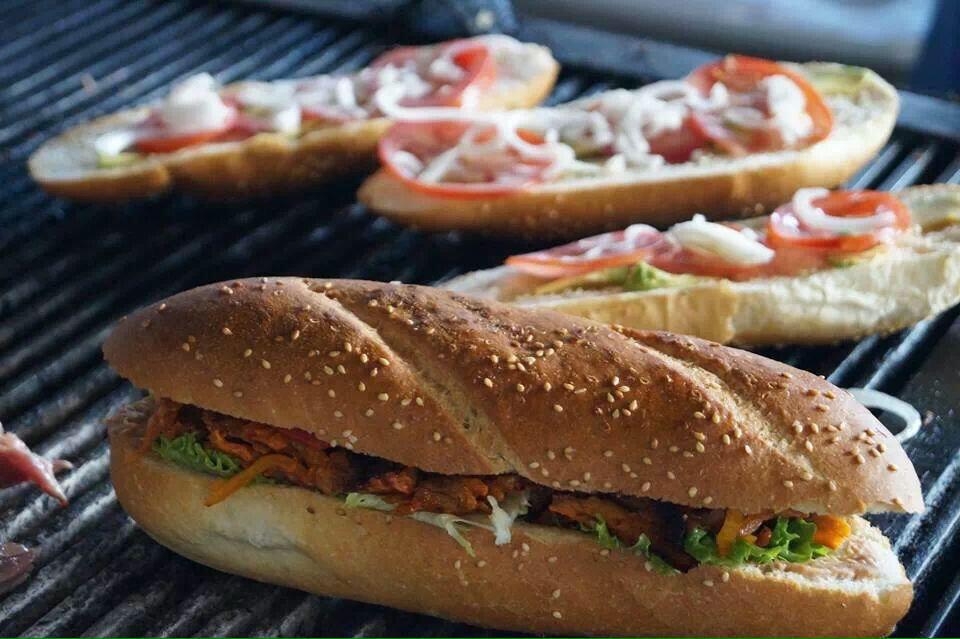 #Jueves2x1 de mega tortas (milanesa, Pastor, lomo, arrachera, etc)
<a href="/NAPOLITANOS_/">nrt</a>