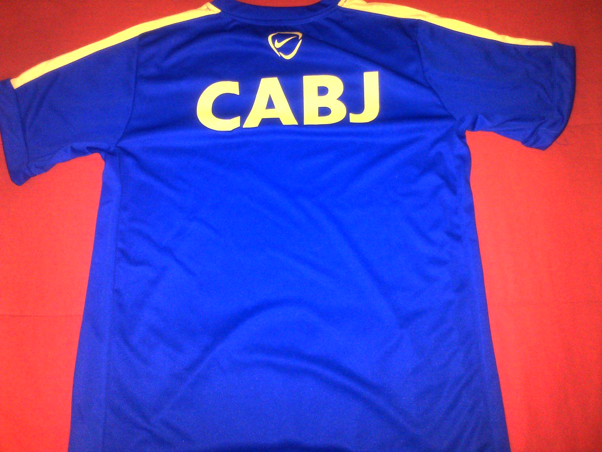 Fichajesdefpc_'s tweet photo. [SORTEO] Hace RT y ganate esta remera de entrenamiento de Boca. Seguí a @InformacionCABJ y @FapezC. Se sortea el 3/09 http://t.co/qizQm7xMSE