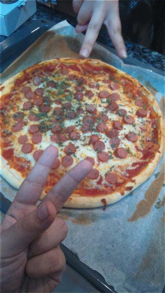 snapeclass's tweet image. Cuando Lowell y yo tenemos estilo.