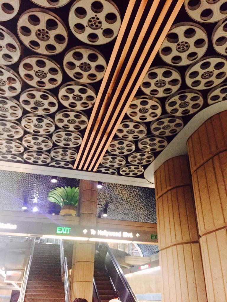 _Jess27's tweet image. Exploring Hollywood today was definitely fun &amp;amp; a huge difference between what we saw in East Hollywood #MSWCommunity