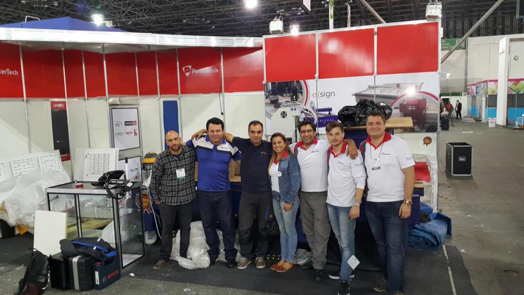 PulseTechHH's tweet image. @serigrafiasign final da feira. Team Plottertech BR + e(sign DE Cansados mas felizes depois dos 4 dias positivos.