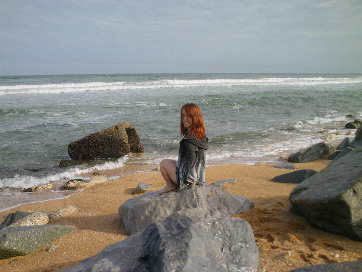 LittleModel25's tweet image. Florida Sunshine, On the Rocks. 2014