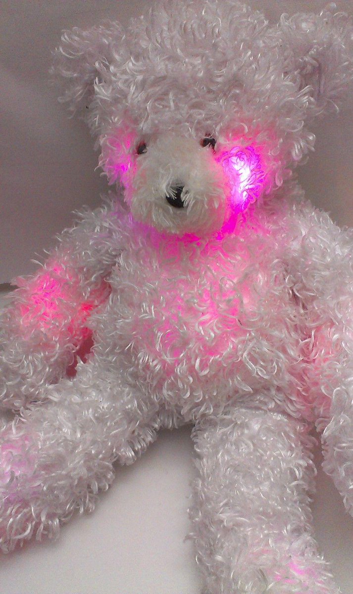 STEEL5757's tweet image. ❤ Cepia GLO E #Glow BEAR #ColorChangingLights Plush #Kinetics ❤ ebay.com/itm/1217369778… ❤ #Toy #Toys #Children