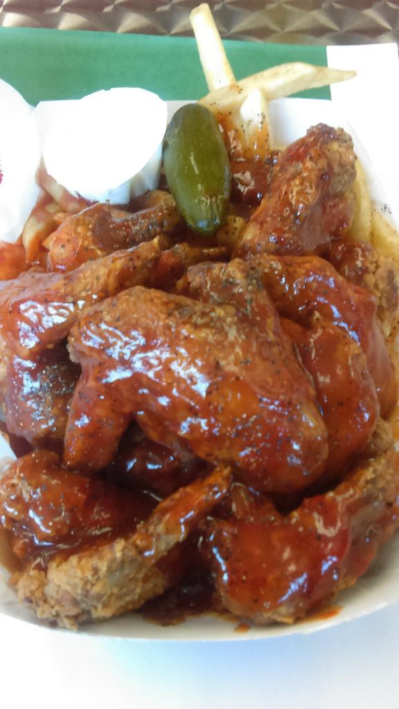 spank5749's tweet photo. Nothing like some harolds chicken bomb! http://t.co/x3JaVCODcv