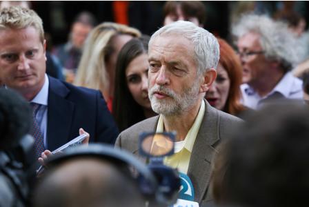 NottinghamPost's tweet photo. Nottingham_Post : Jeremy Corbyn comes to Nottingham and calls for manufacturing to make a … http://t.co/HCotYLzmZv) http://t.co/5AXSW1gZu1