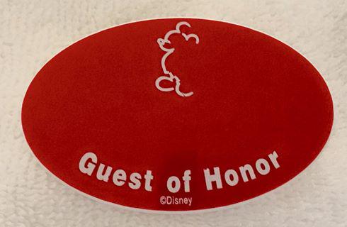 BensonMyers's tweet image. new score: A Guest of Honor nametag, where from exactly, I have no idea. Anyone know?
#disneynametag #disneyland