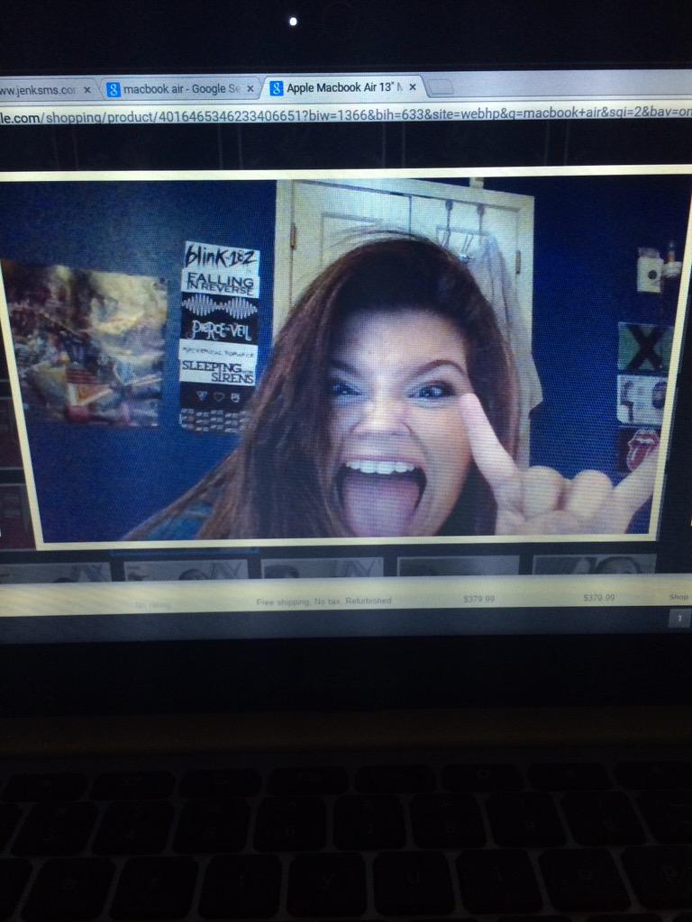 Breeesloan's tweet photo. When I listen to 5sos @Michael5SOS @Luke5SOS @Calum5SOS @Ashton5SOS @5SOS http://t.co/f5wTxXr8Wc