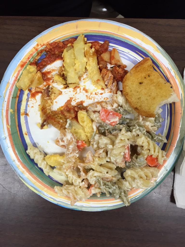 NotWiederholt's tweet photo. Such a good pre game dinner. http://t.co/C2T0FK5Swq
