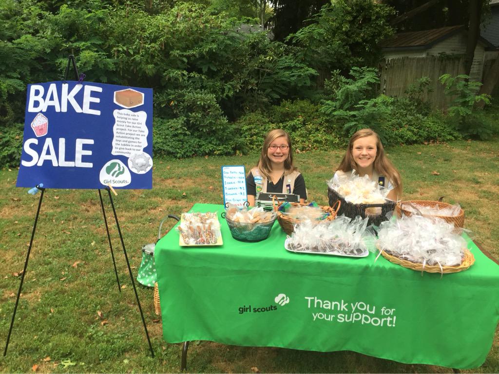 cmtarby's tweet image. Happening again!  Girl Scout fundraiser to refurbish the Jubilee games.  Tonite #MusicinthePark