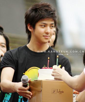 Happy birthday to our Kim Kibum!   We always support kim kibum  