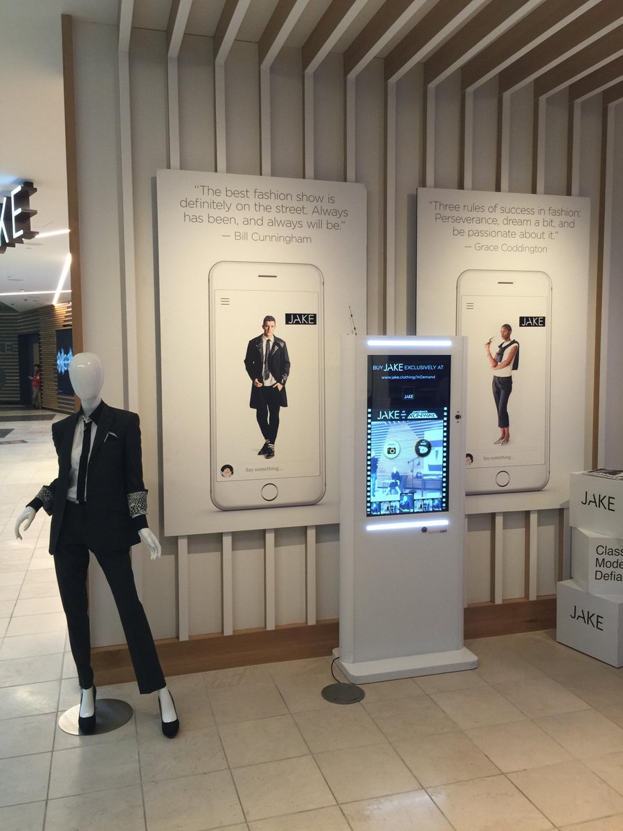 qisolut's tweet image. Quickeecam digital engaging #designerjake showcase at Westfield SF #ProjectRunway