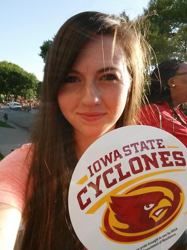 AlisonSoelberg's tweet photo. #CycloneHome http://t.co/bdATvD3Owr
