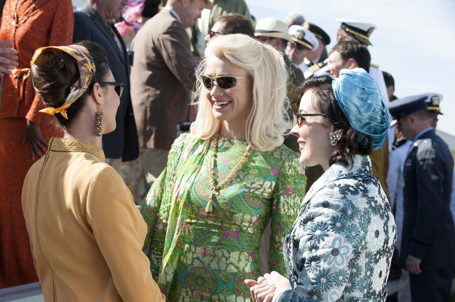 AstronautWives's tweet photo. It's time! The season finale of #AstronautWivesClub starts now! http://t.co/jqjpElsUnb