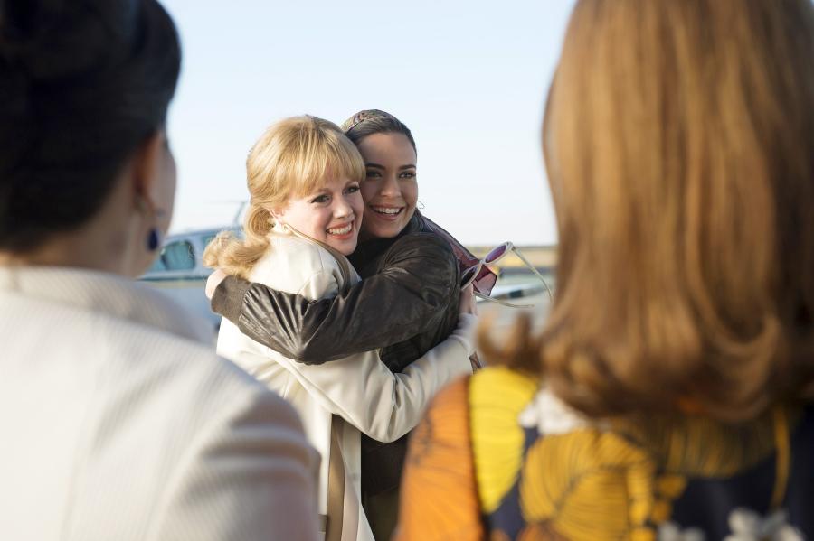 AstronautWives's tweet photo. It's time! The season finale of #AstronautWivesClub starts now! http://t.co/jqjpElsUnb
