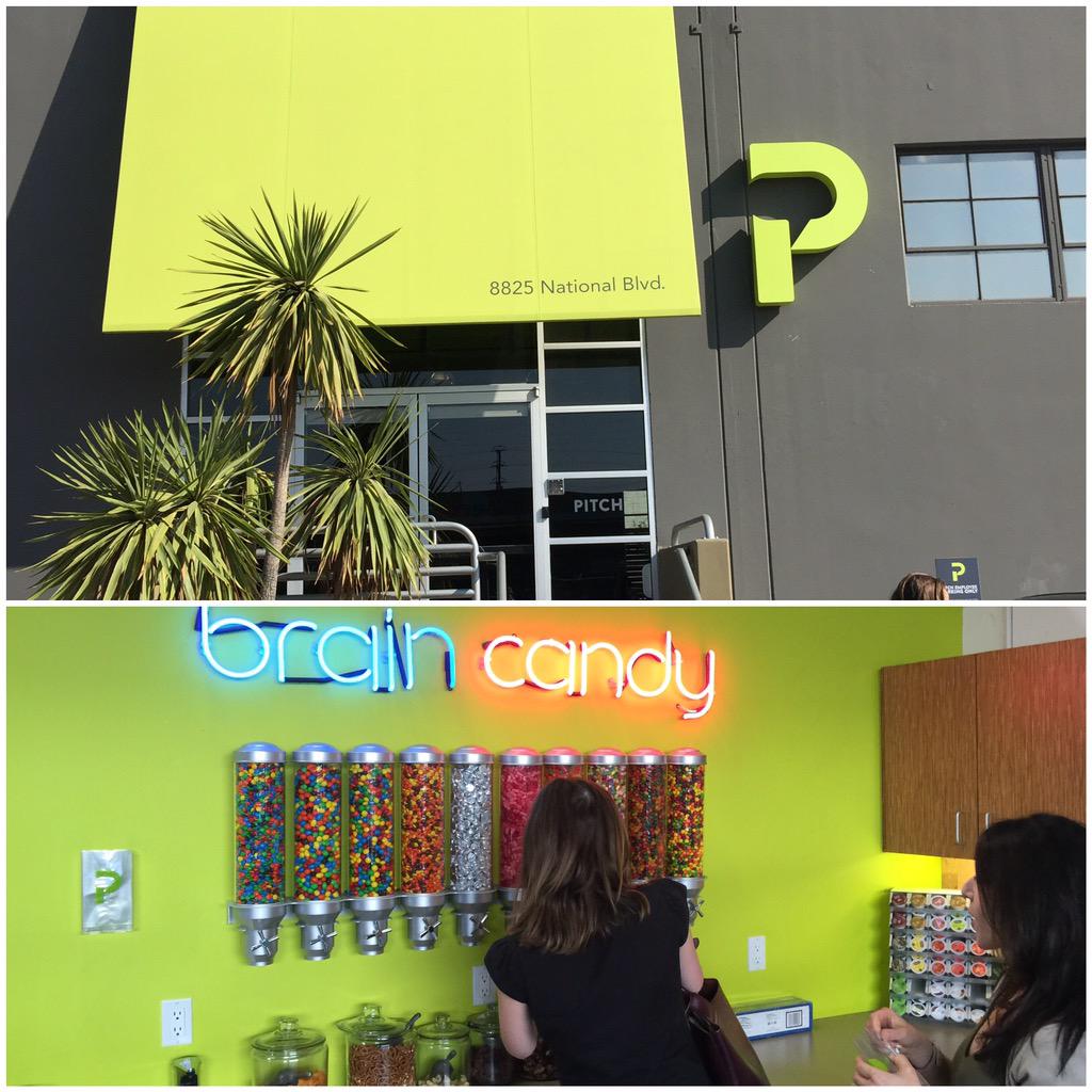 The_MW's tweet photo. Awesome time meeting some great people at @ThePitchAgency - very cool company + office! http://t.co/xtTluIzE02