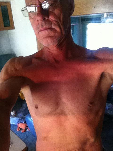skipperlinerts's tweet photo. #GiveForward.com/CaptainJeff                                 Help this man, he is dying http://t.co/JUnKyBFp2i
