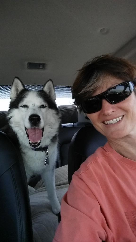 SwimAffect's tweet photo. #roadtrip quality time with my girl. #sandiego #beachluv #HuskyLife http://t.co/QVPUGcpp6z