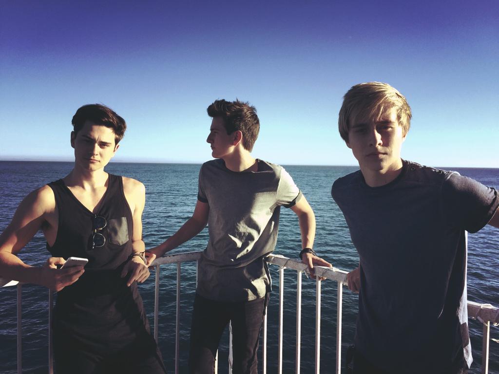 beforeyouexit's tweet image. Paradise