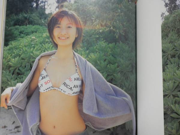 松本まりか写真集 「私生活。17才。」初版 送料164円 現在の価格307 円 松本まりか写真集 「私生活。17才。」初版 送料164円 現在の価格307 円