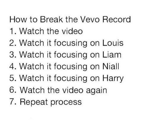 thestylesfandom's tweet image. ME 😂

#DragMeDownMusicVideo