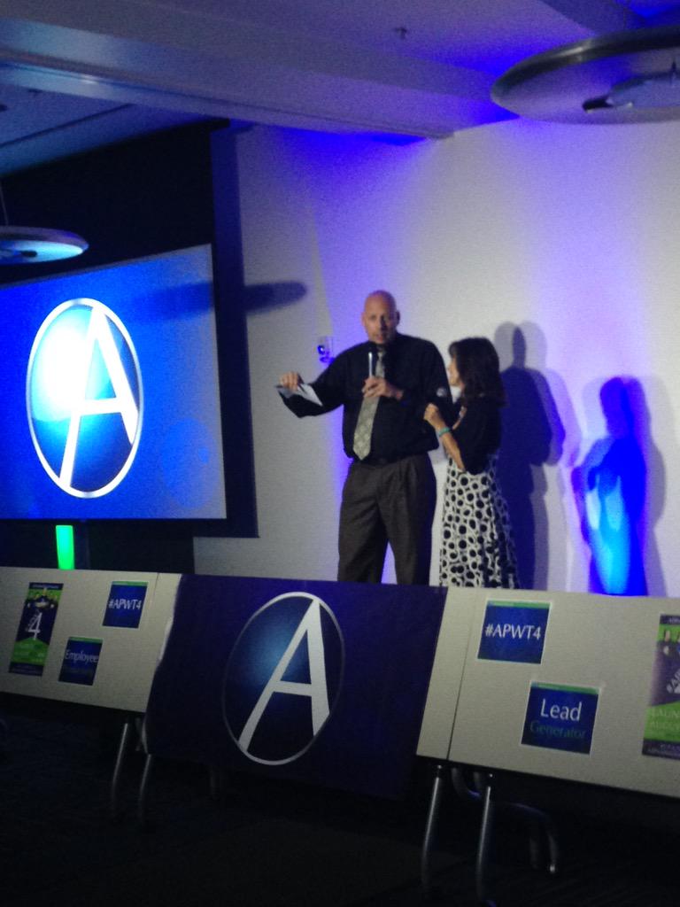 Kimbirly's tweet photo. Say hello to @ExperiencePros  on the @AllProWebTools page!!! #APWT4 http://t.co/fPpeJAD36s
