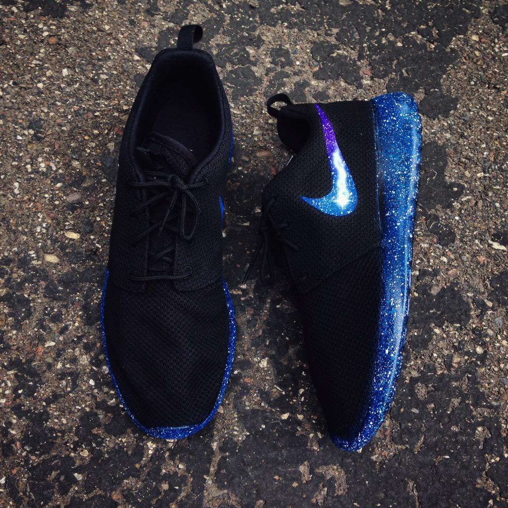 UnleashCustoms's tweet photo. In a galaxy far, far away... Link in bio to purchase #nikeroshe #nike #customroshes #nicekicks http://t.co/YrfrytvdE3