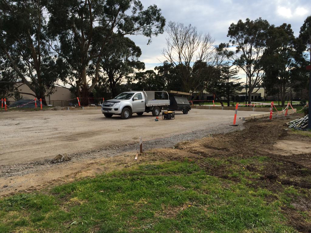 UpperGullyCC's tweet image. All happening at Kings Park with construction starting on our brand new nets! Thanks to everyone who got this up!