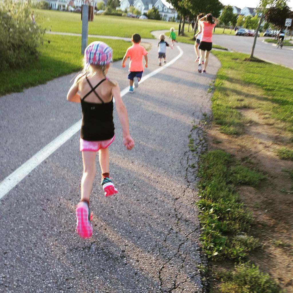 hbilty's tweet image. A happy 6yr old in her new #sauconys at the @RunAjax tune up race. #runajax