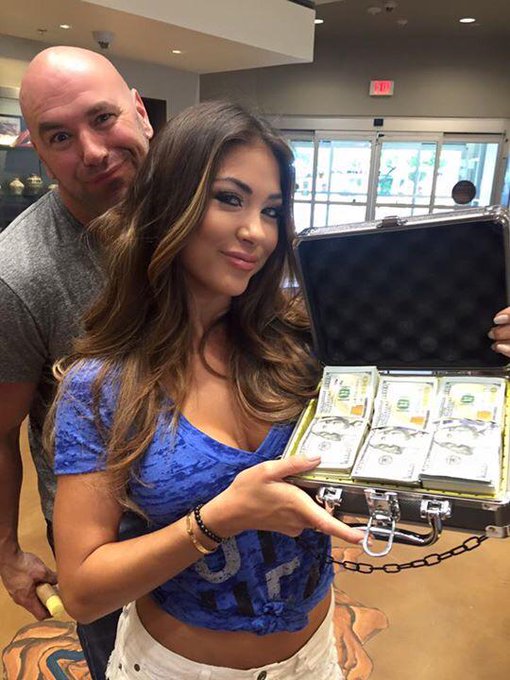 When the boss man creeps up on your picture! ? I should have ran away with this cash!! ??????????????