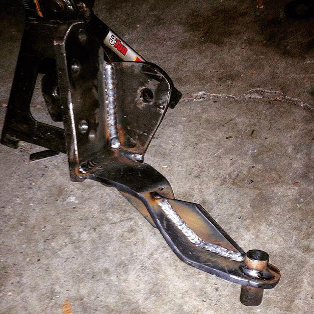m_mediouni's tweet image. One s13 to Silverado hub hi angle knuckle for twinky the Luv box down. One to go!💥🔥💨 #lsxluv #lsluv #steeringangle …