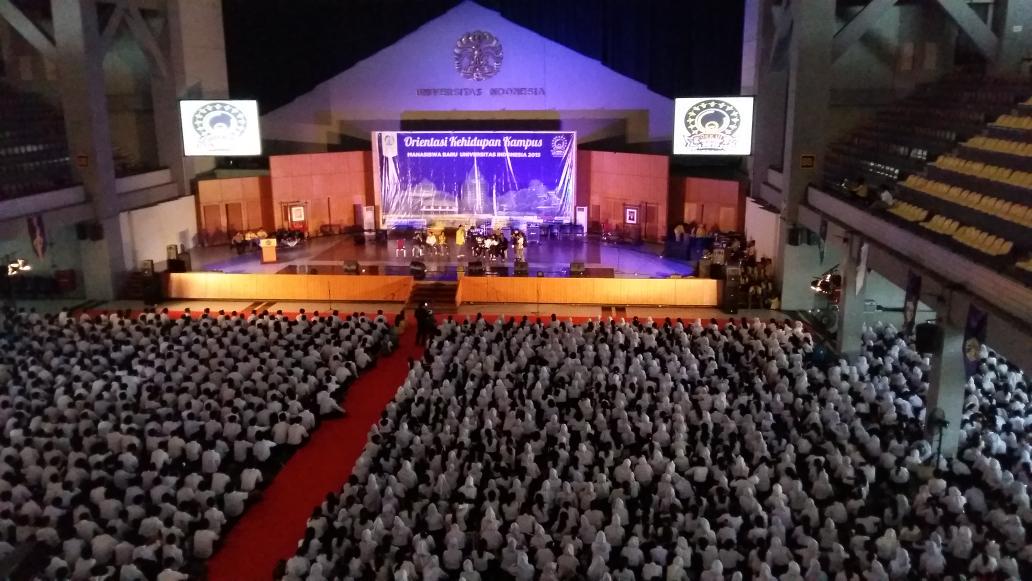 univ_indonesia's tweet photo. Orientasi Kehidupan Kampus #mabaUI: Inisiatif Berkontribusi. 21-22 Agustus 2015 di Balairung Kampus UI Depok #UI2015 http://t.co/VAT0uGKjoA