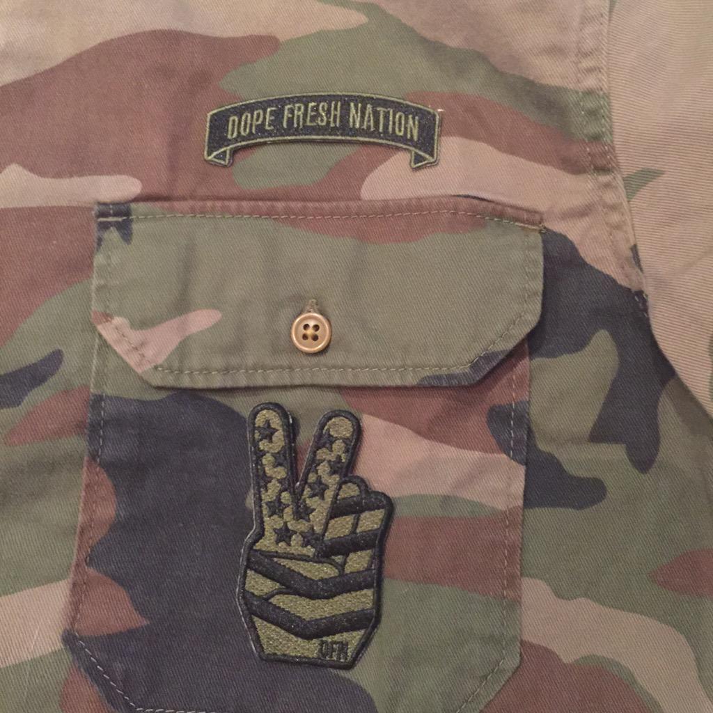 Jessewelle's tweet photo. Yellow or Green? Official DFN Merch. http://t.co/3qyVZu3B2L