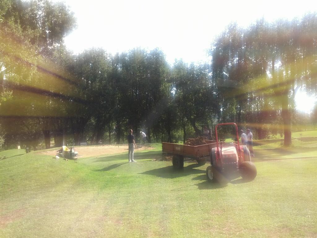 GolfClubPerugia's tweet photo. Working hard to improve...for you! #golf #workinprogress http://t.co/gYNVLlBI4A