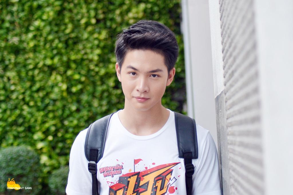 kitgangg's tweet photo. 😊ดูดวงมั้ย ผมกิตจิตสัมผัสเองจะใครล่ะ #GPAสถาบันพันธุ์แสบ #GPAtheseries   #greanpossible #KiTNATAKiT #ทีมกิต #TeamKiT http://t.co/oIBlQKpEdE