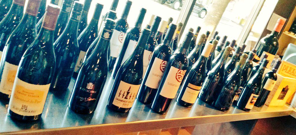 runningonpinot's tweet photo. Thank you @WoWRedmond for hosting us post-run. Warm hospitality & fabulous #wine. Much appreciated! #RunWineRun http://t.co/DM9abkREDq