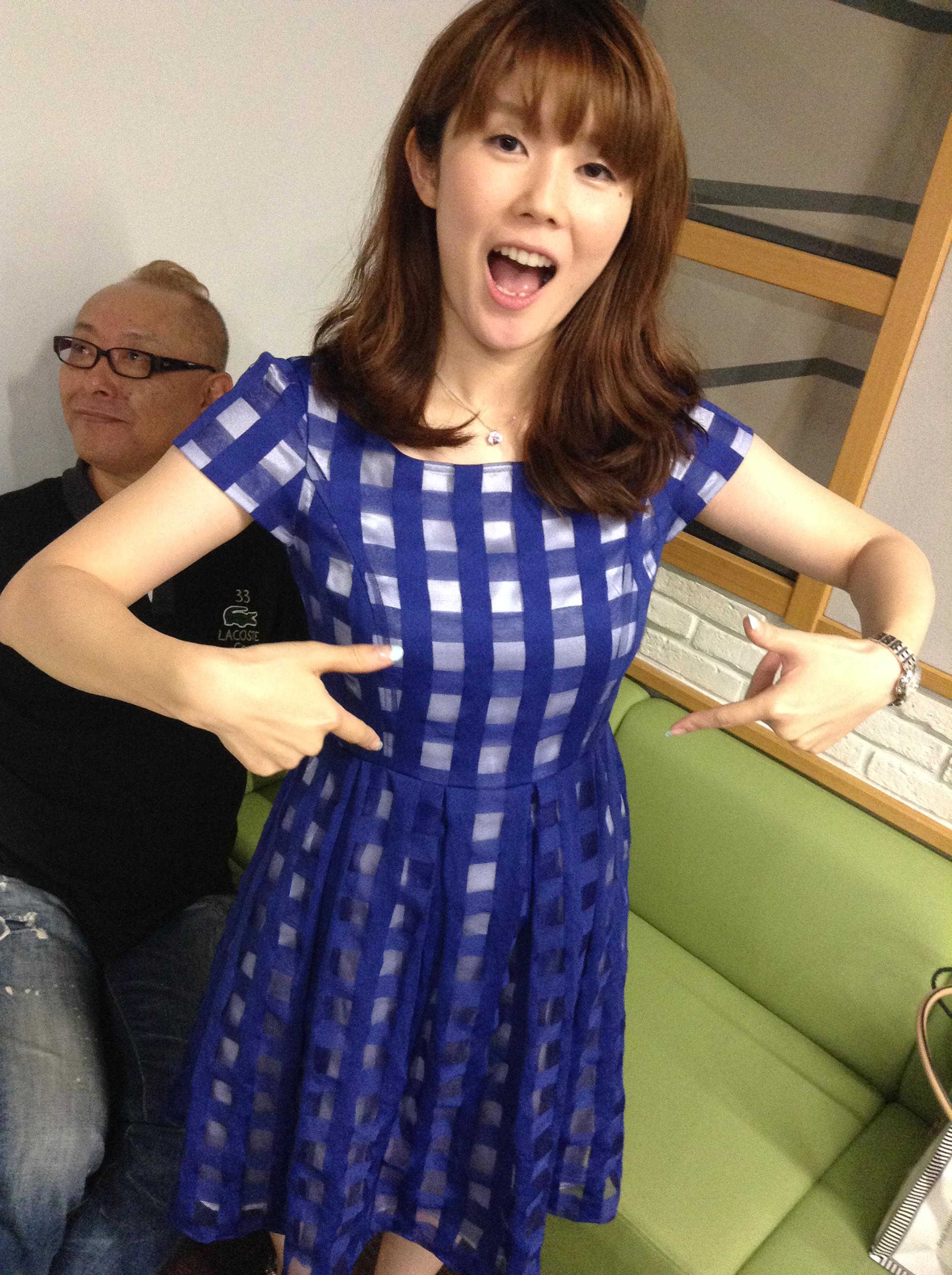 Date Fm デイト エフエム 77 1 そんなこんなで こちらが今日のべっしーのファッション 人呼んで メタリックカバー ワンピース です 笑 感想などお待ちしています Http T Co Dhojvexgtg Twitter