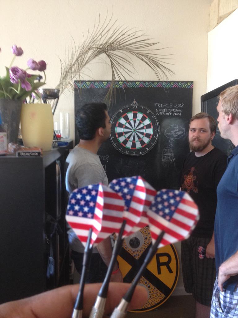 DartsHub's tweet photo. It's alive, USA! http://t.co/6RTrurFccd http://t.co/91ukJ434wy