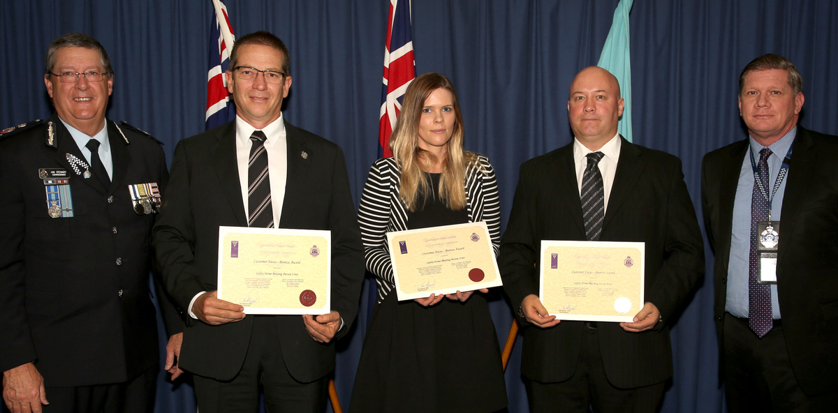 DementiaQld's tweet photo. #SafelyHome bracelets receive a QPS award for Customer Service. @QPSmedia http://t.co/NiDRNZ8Q3Q