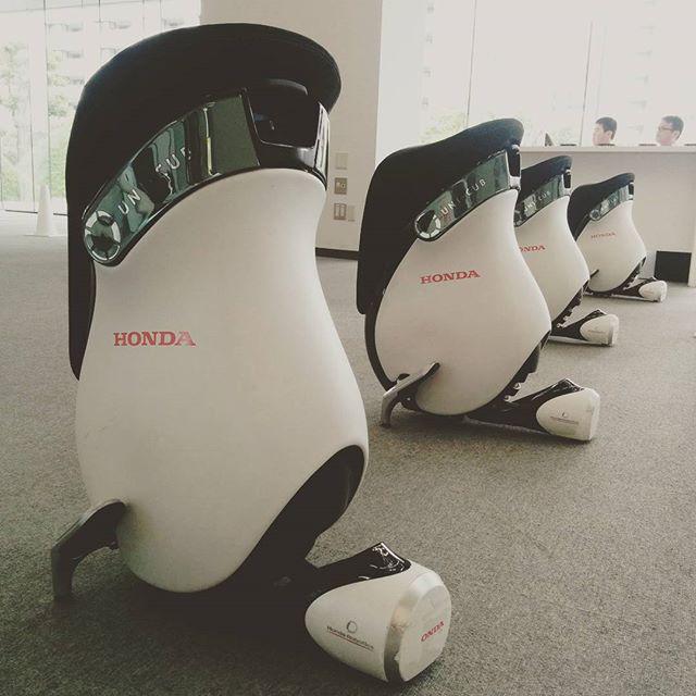 yurikleb's tweet photo. #honda #unicub #personalmobility #personalmobilitydevice http://t.co/LGAL1ZVbIV http://t.co/SFQBe4CBuH