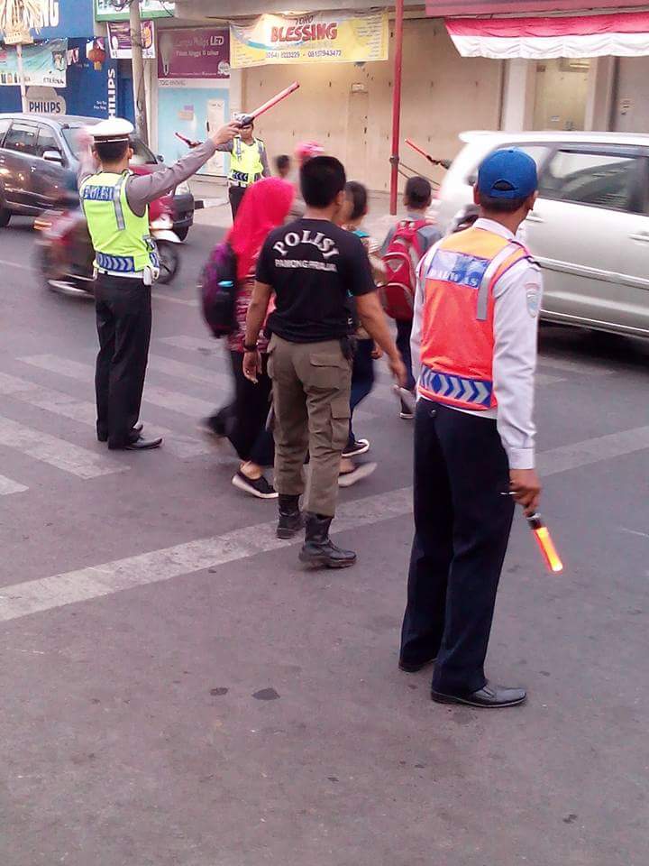 Rutinitas di Pagi Hari...terus Semangat..kerja adalah Ibadah..