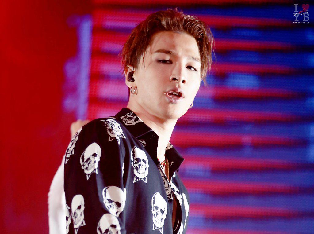 URTHESUN's tweet photo. [PHOTO] 150801 #태양 @ #MADEinJKT 업로드👌
가장 핫했던 자카르~~-타🌴😍😚😎
@Realtaeyang #TAEYANG #영배 #태양달 
▶http://t.co/A6QjMhQVka http://t.co/Q5q4Z7qxmW