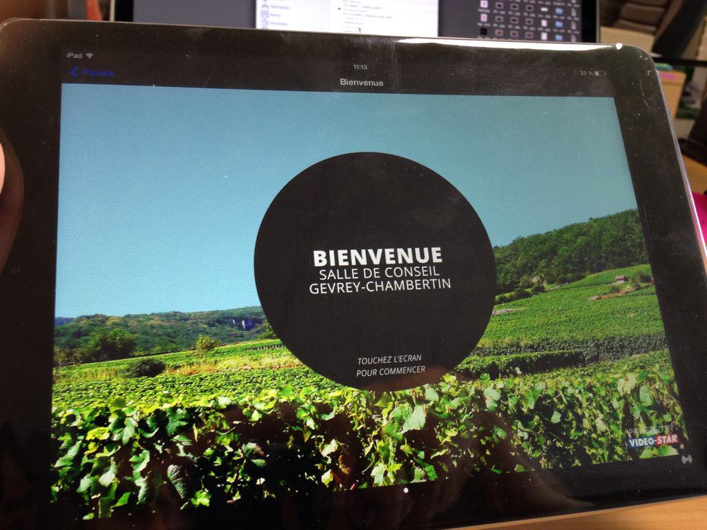 VideoStar_FR's tweet image. Programing à new meeting room system controled by iPad with #Kramer #Kbuilder . Awsome technology !