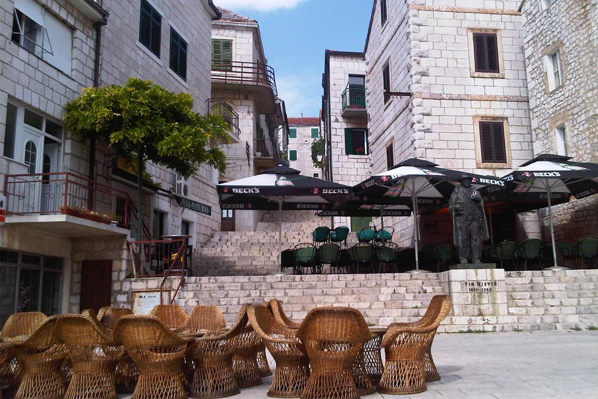Discover_Cro's tweet photo. 8 fabulous things to see and do in #Imotski: http://t.co/DoaMlH5XDY #Croatia http://t.co/RFB7IBQArE